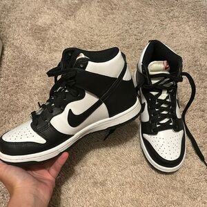 NIKE DUNK HIGH PANDA - women’s 7/big kids 5.5y